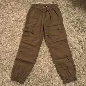 Women’s cargo pants